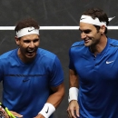 Federer sợ bắt tay vì Covid-19, Nadal chê cơ hội ẵm 22 tỷ đồng