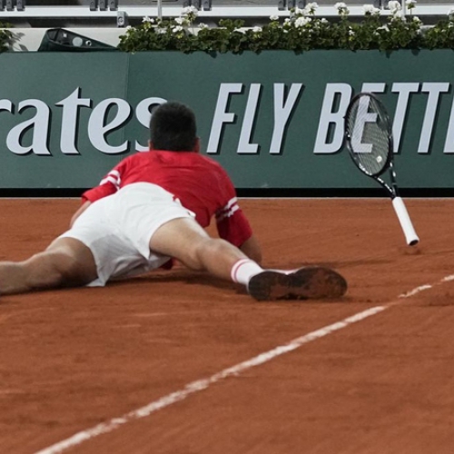 Djokovic đấu Nadal ở bán kết Roland Garros