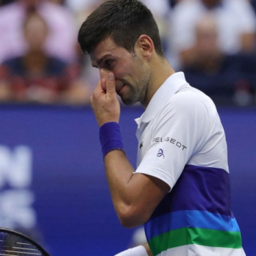 Djokovic còn kém Federer điều gì?