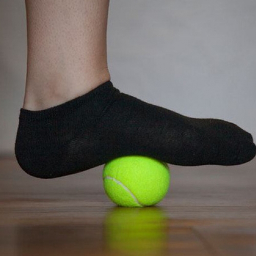 Đặt một quả bóng tennis vào vị trí này, cơn đau nhức sẽ nhanh chóng bị đánh bay!